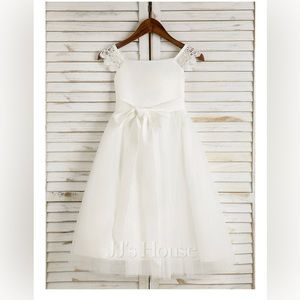 White 4T flower girl dress with tulle skirt